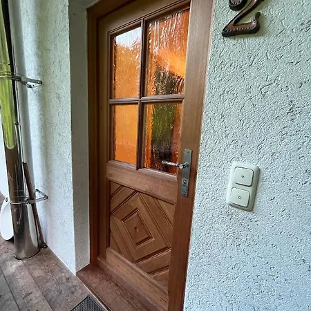 Haus Am Wald -fewo 2 Apartment *